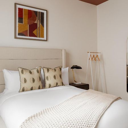 ฟาวด์ โฮเต็ล ชิคาโก ริเวอร์ นอร์ท Hotel ภายนอก รูปภาพ