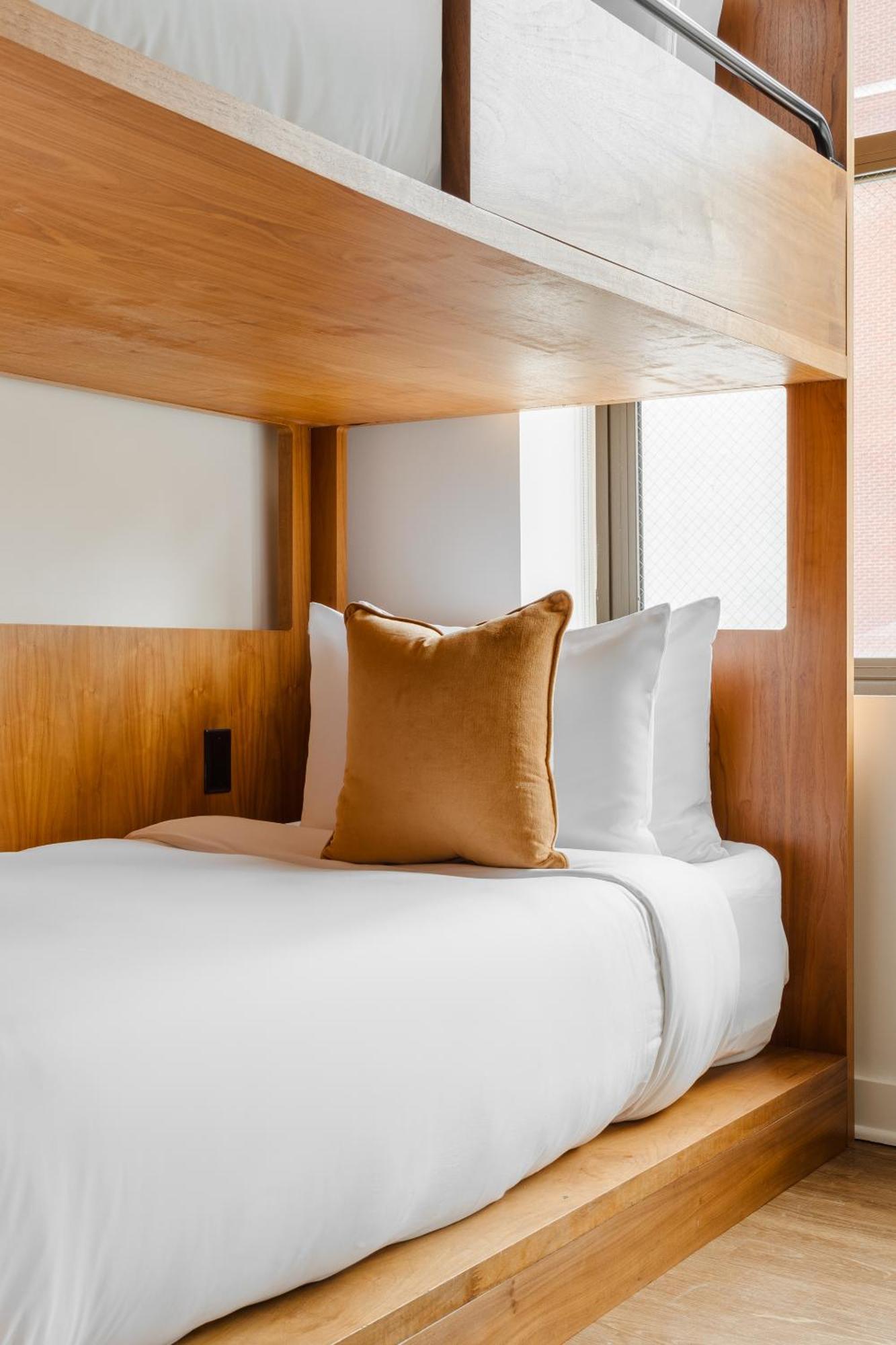 ฟาวด์ โฮเต็ล ชิคาโก ริเวอร์ นอร์ท Hotel ภายนอก รูปภาพ
